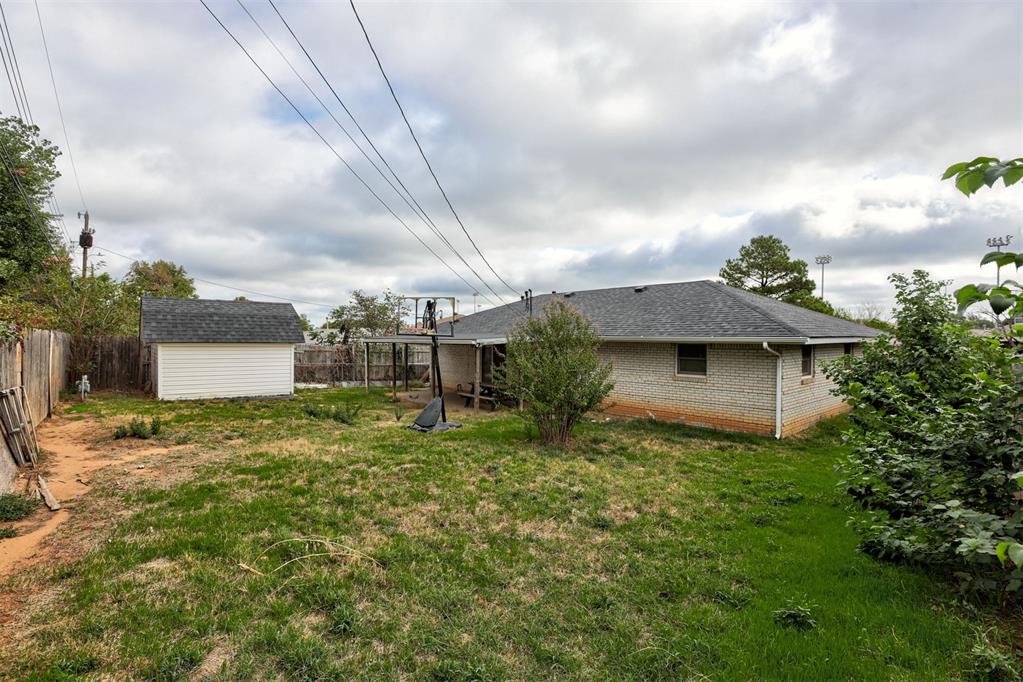 2025 Albert Drive Property Photo 40