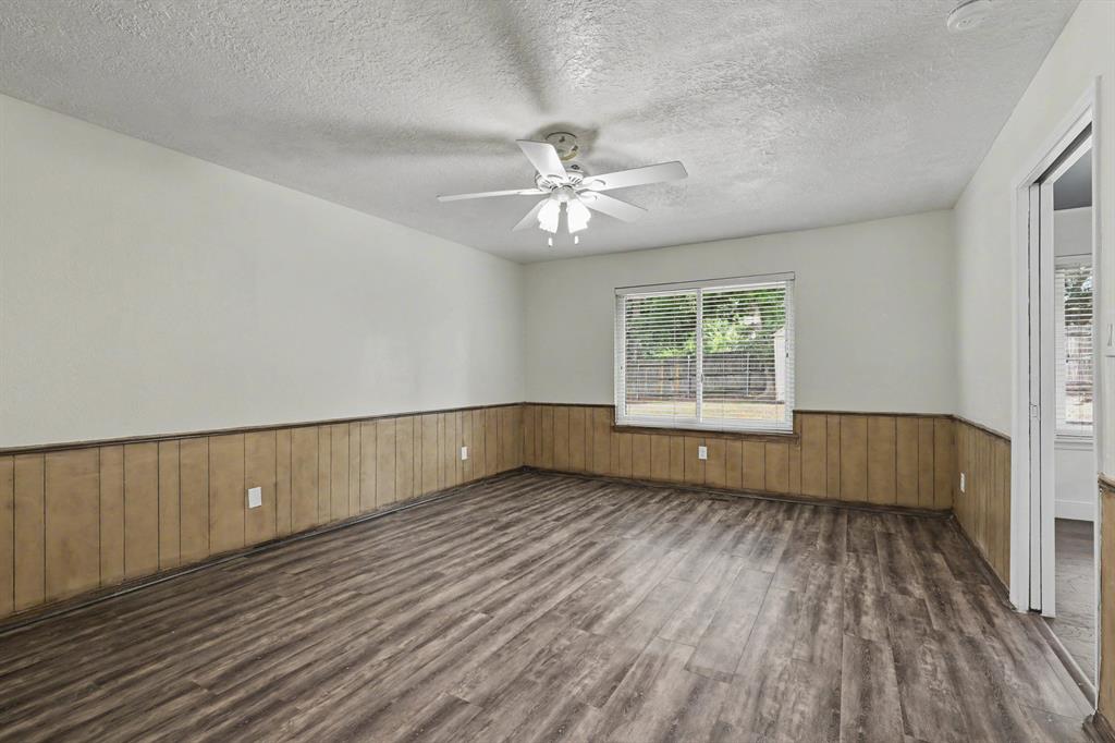 1221 Woodstock Court Property Photo 18