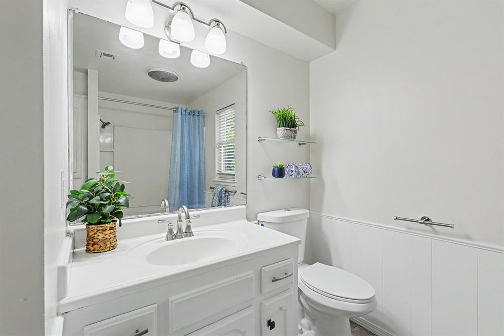 1221 Woodstock Court Property Photo 29