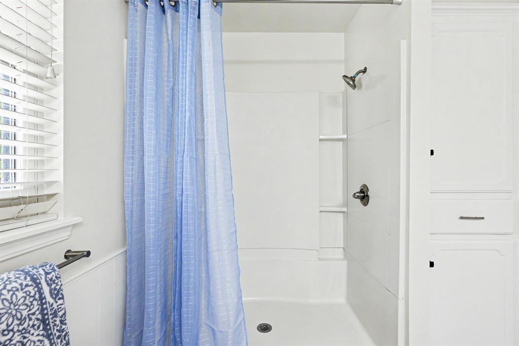 1221 Woodstock Court Property Photo 30