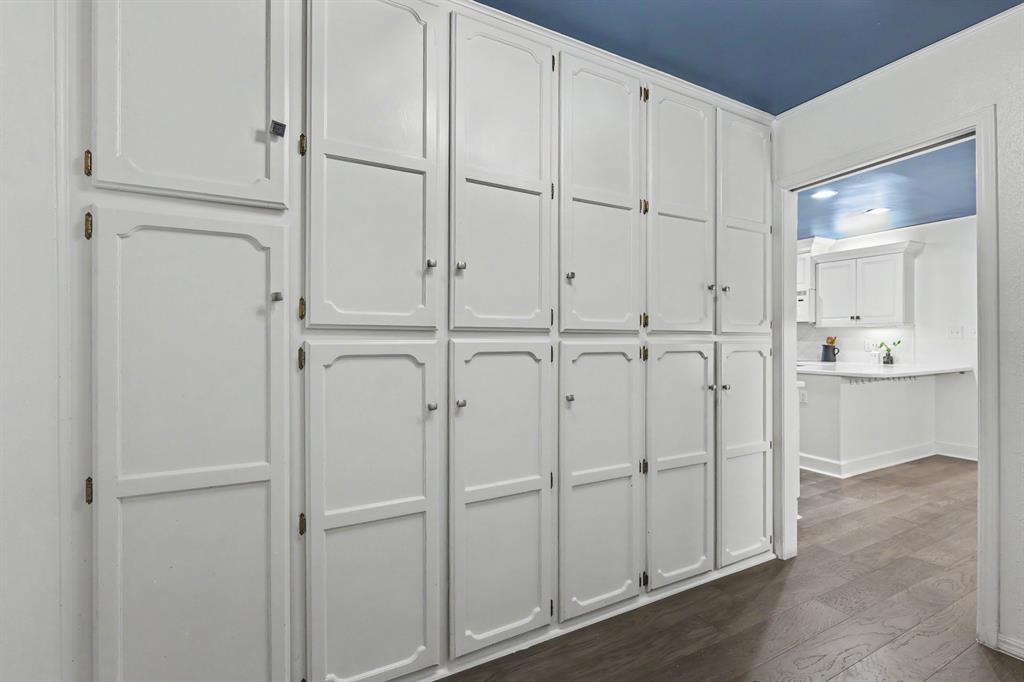 1221 Woodstock Court Property Photo 35