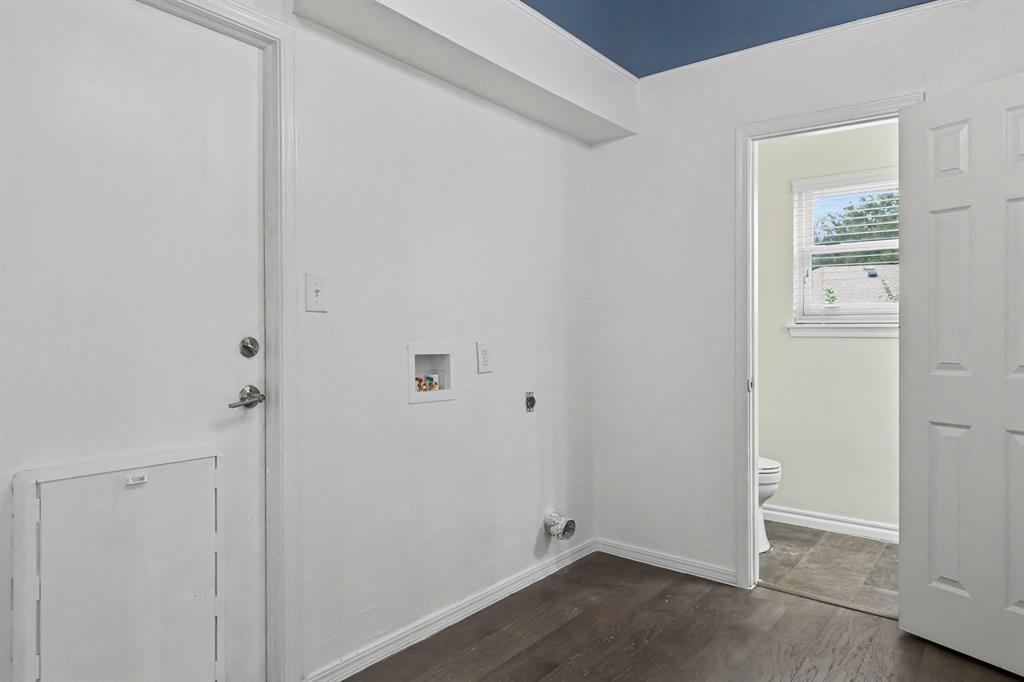 1221 Woodstock Court Property Photo 36