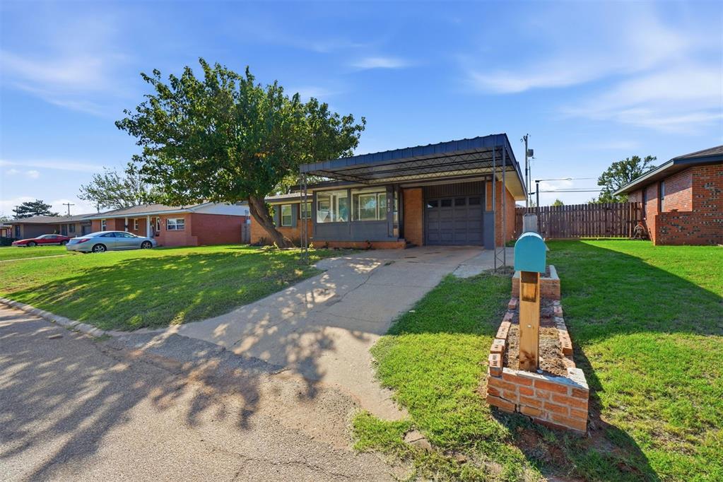 810 Standifer Road Property Photo 2