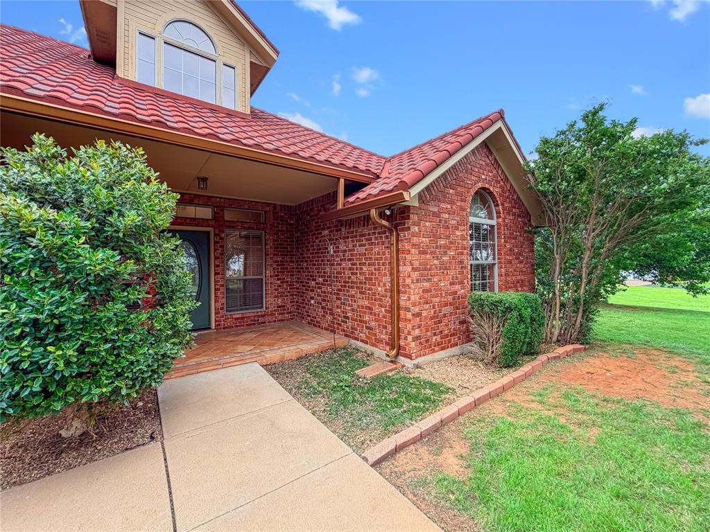 594 Ne Valley View Road Property Photo 32