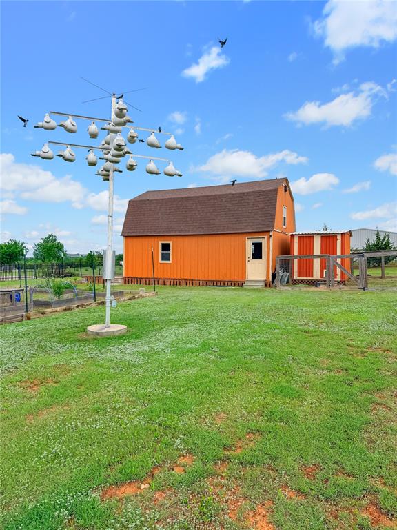 594 Ne Valley View Road Property Photo 39
