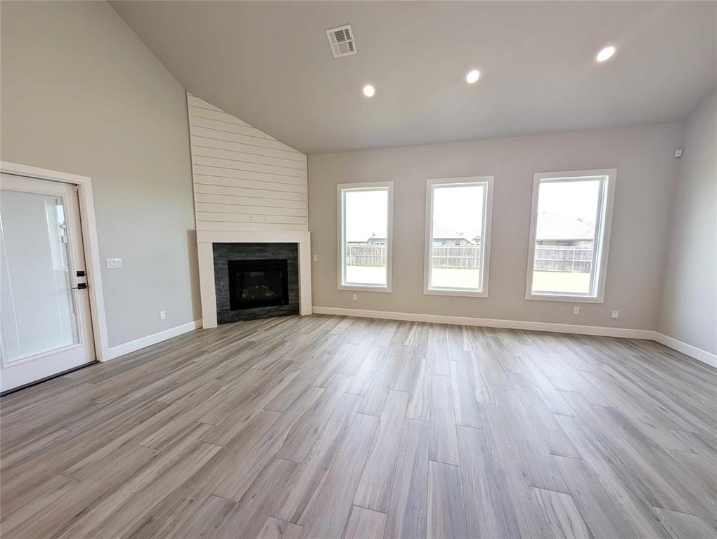 6313 Nw 157th Street Property Photo 4