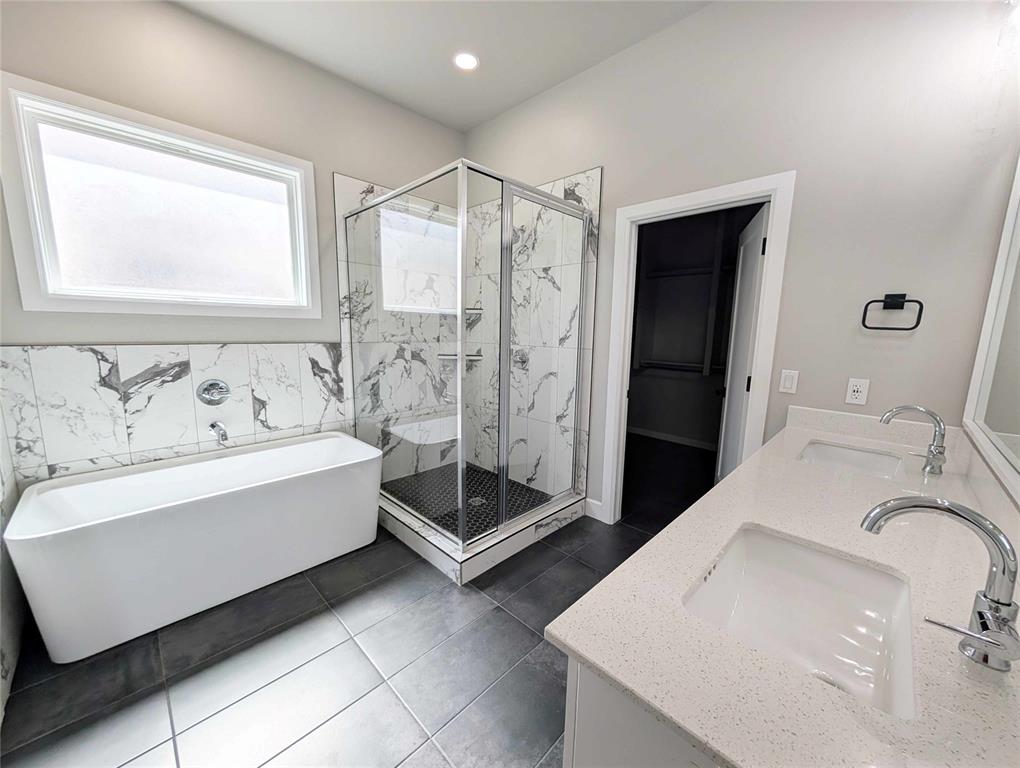 6313 Nw 157th Street Property Photo 11