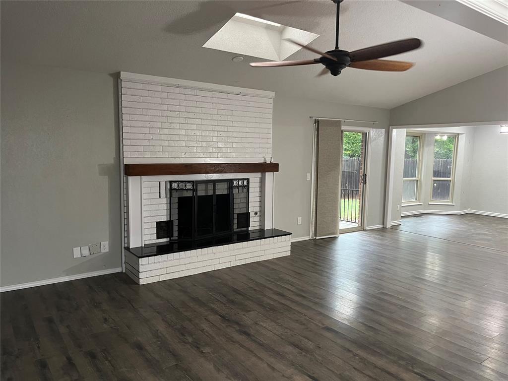 300 Little Chisholm Circle Property Photo 4