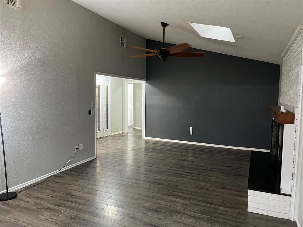 300 Little Chisholm Circle Property Photo 6