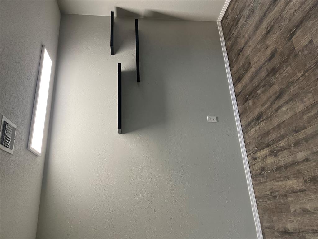 300 Little Chisholm Circle Property Photo 8