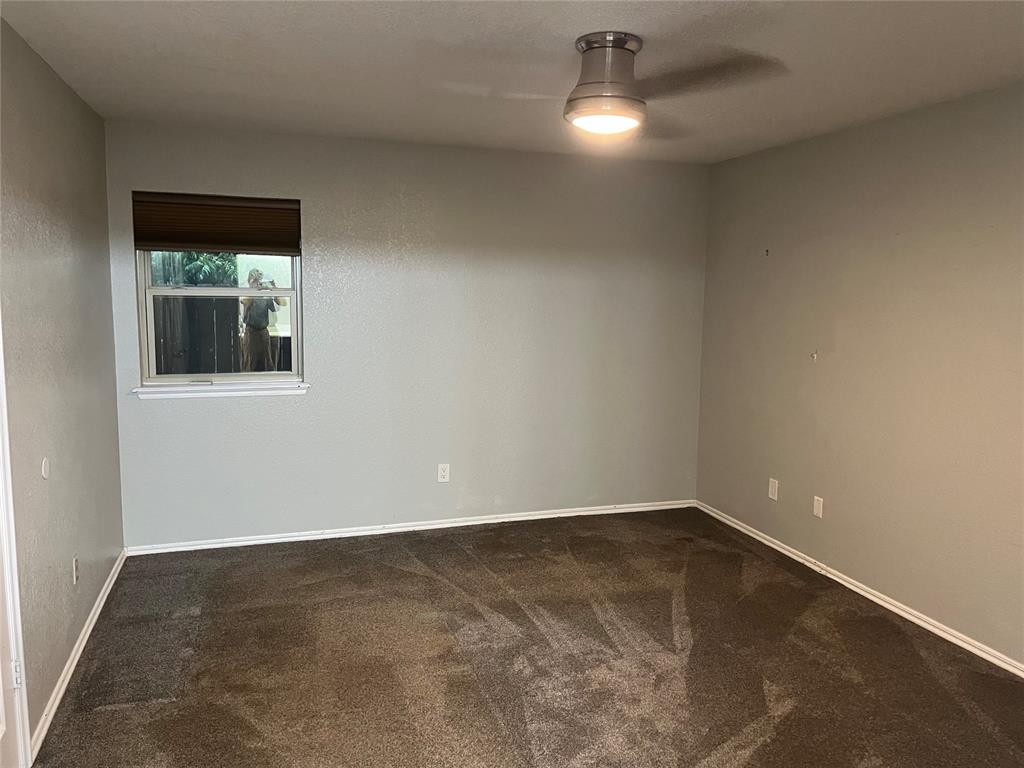 300 Little Chisholm Circle Property Photo 16