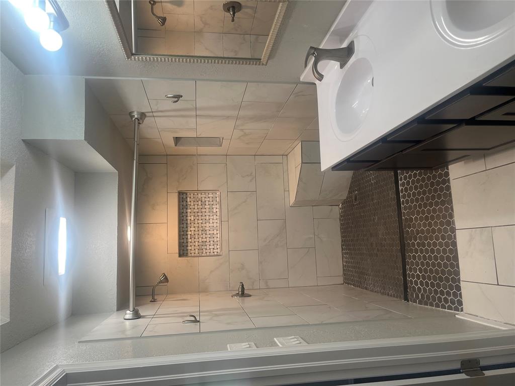 300 Little Chisholm Circle Property Photo 23