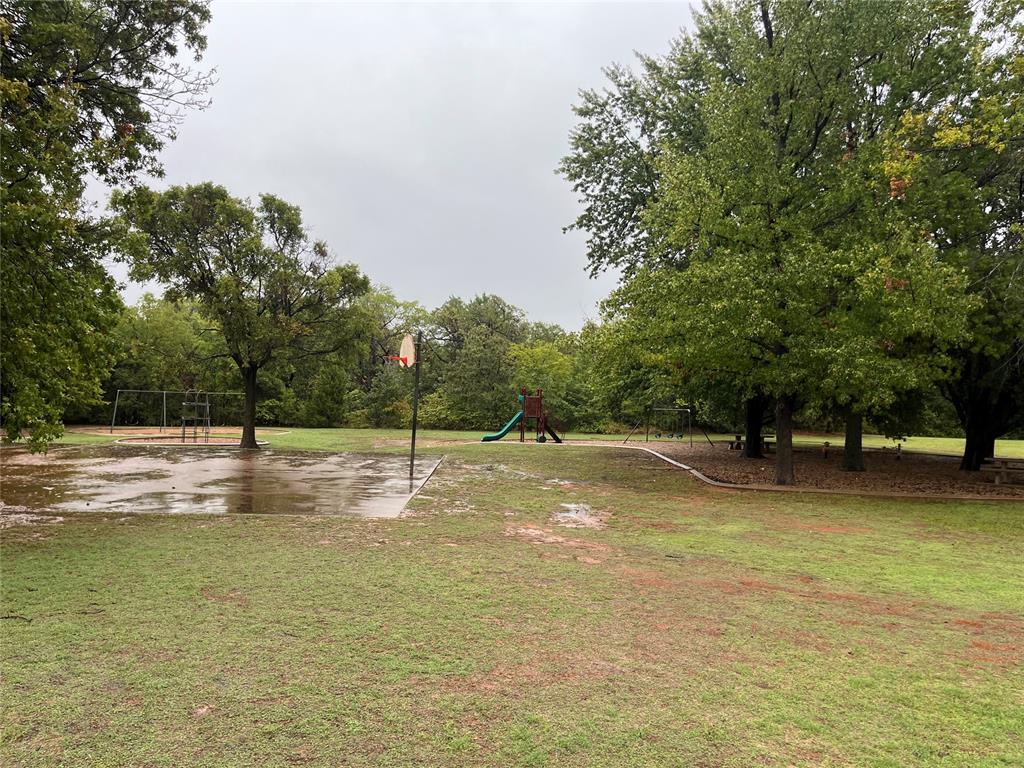 300 Little Chisholm Circle Property Photo 34