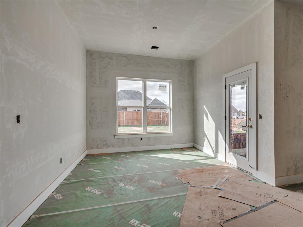 2228 W Sunset Drive Property Photo 7