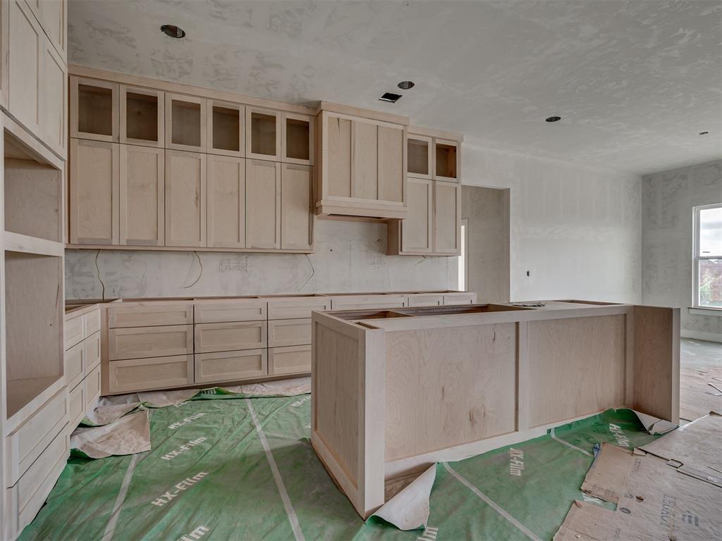 2228 W Sunset Drive Property Photo 8