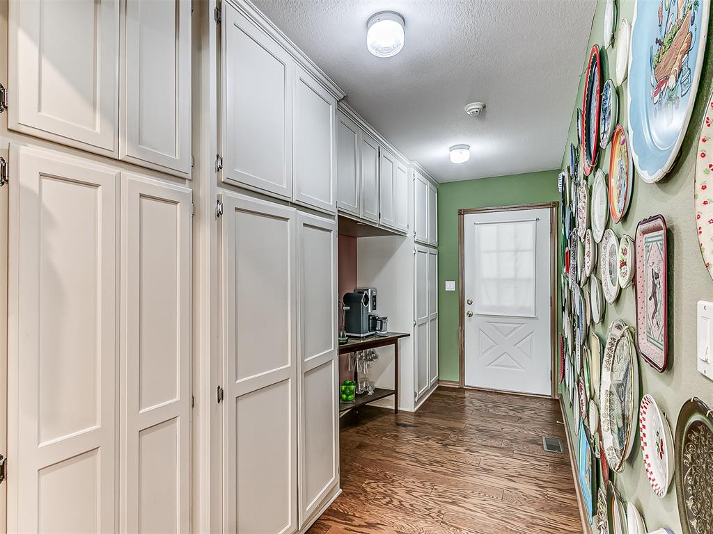 1824 N Philadelphia Avenue Property Photo 20
