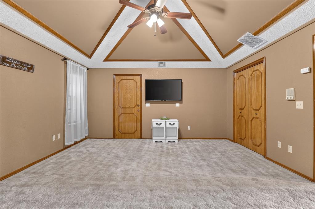 312 Wellington Lane Property Photo 16