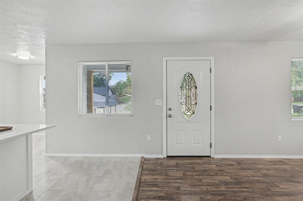 3617 Nw 13th Street Property Photo 4