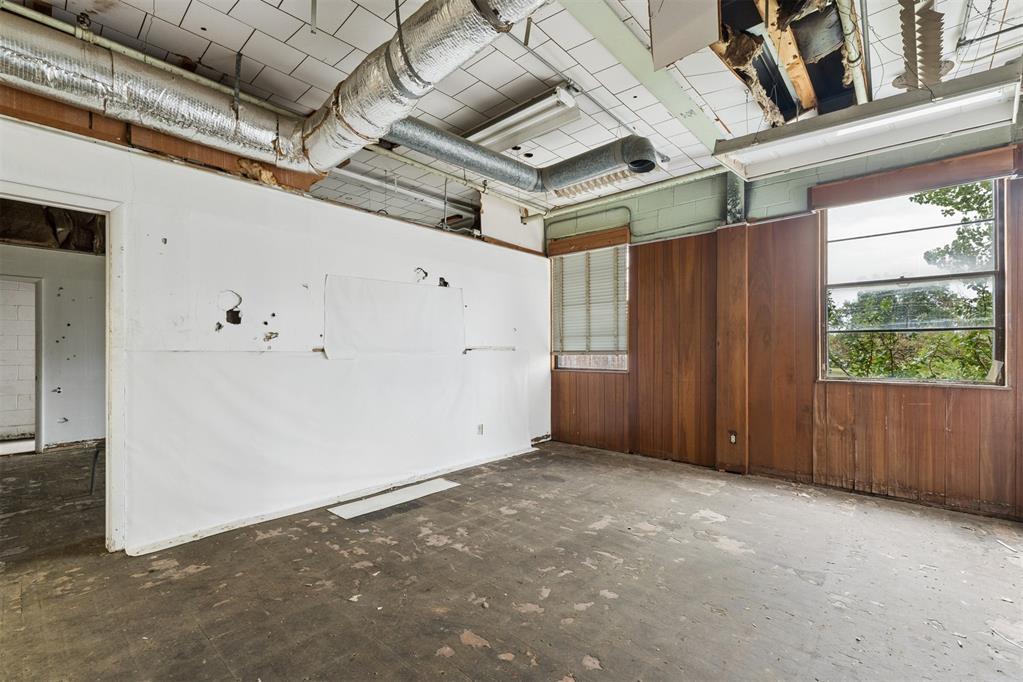 1200 W Benedict Street Property Photo 23
