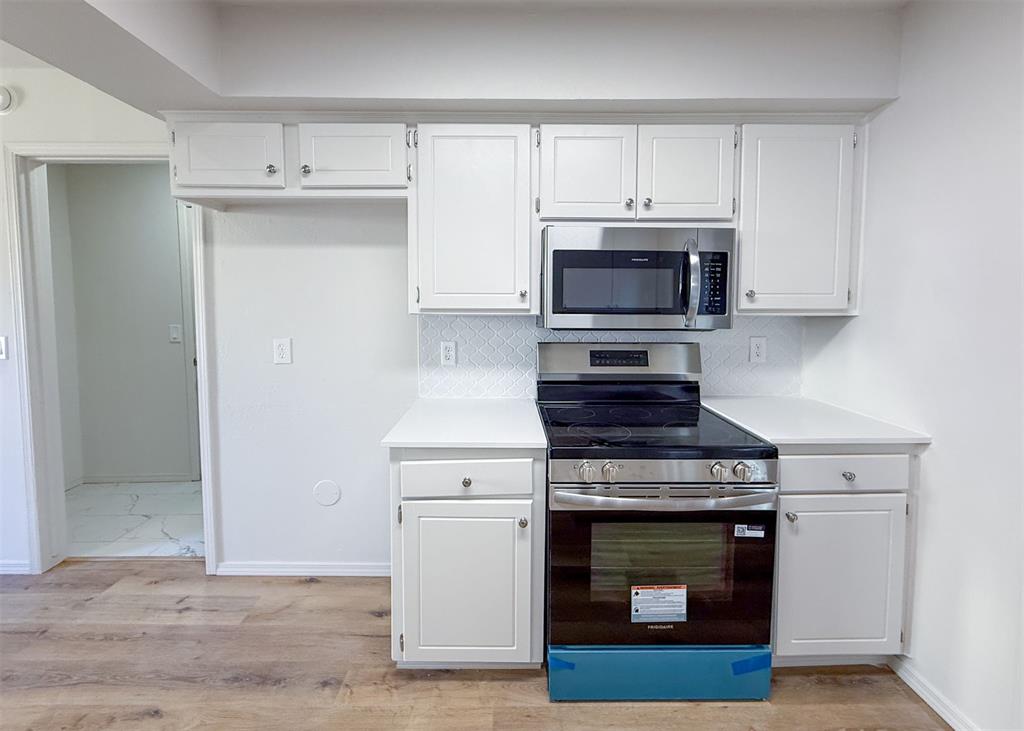 8813 Rambling Road Property Photo 5