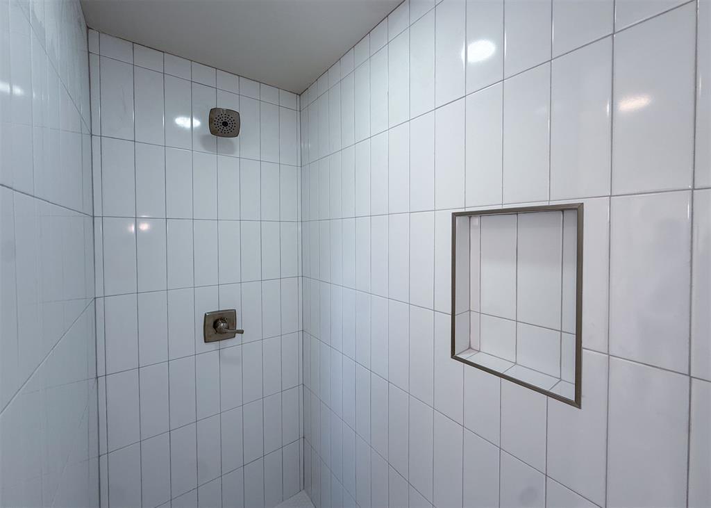 8813 Rambling Road Property Photo 18