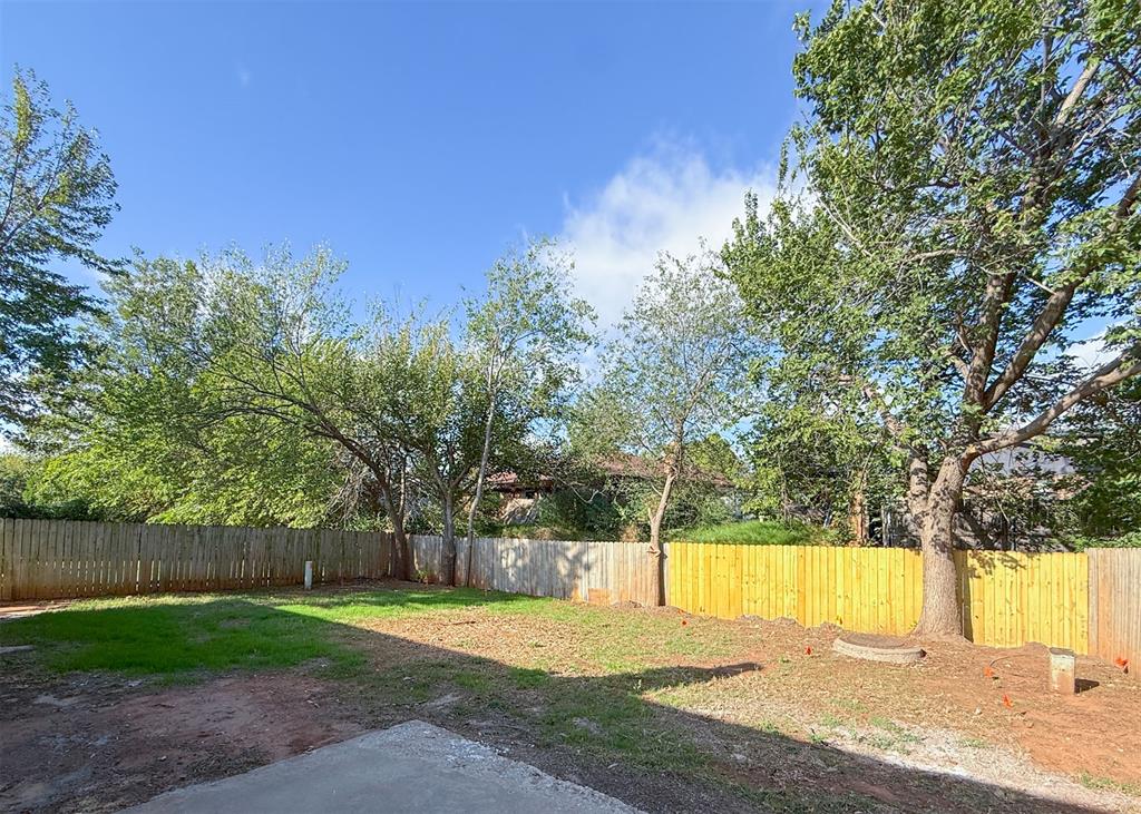 8813 Rambling Road Property Photo 21