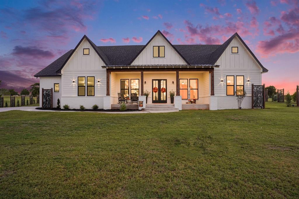 5812 Cimarron Manor Property Photo 1
