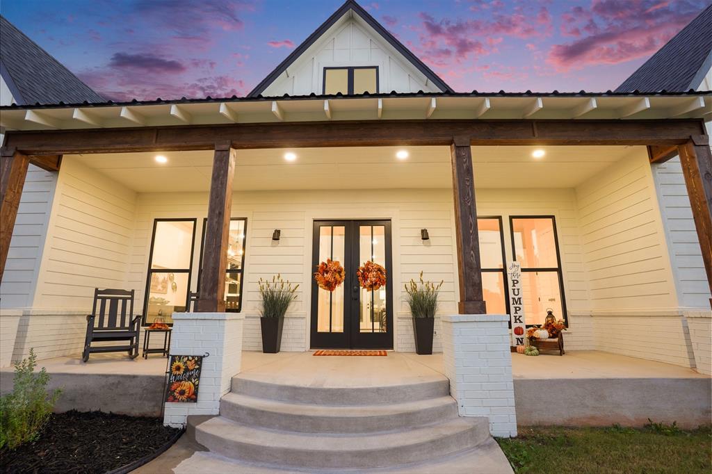 5812 Cimarron Manor Property Photo 3