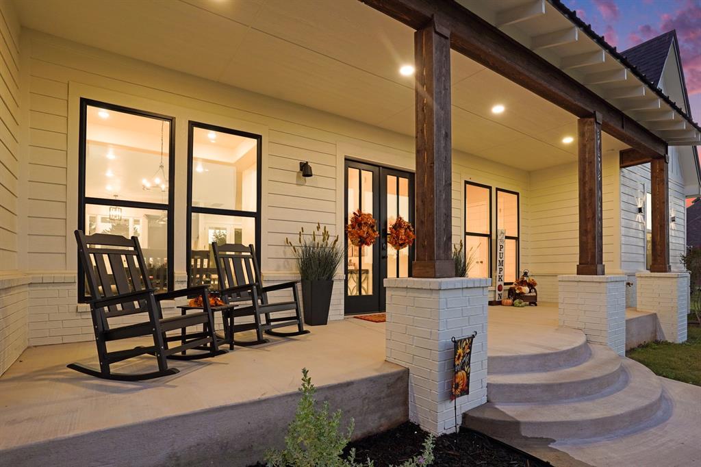 5812 Cimarron Manor Property Photo 4