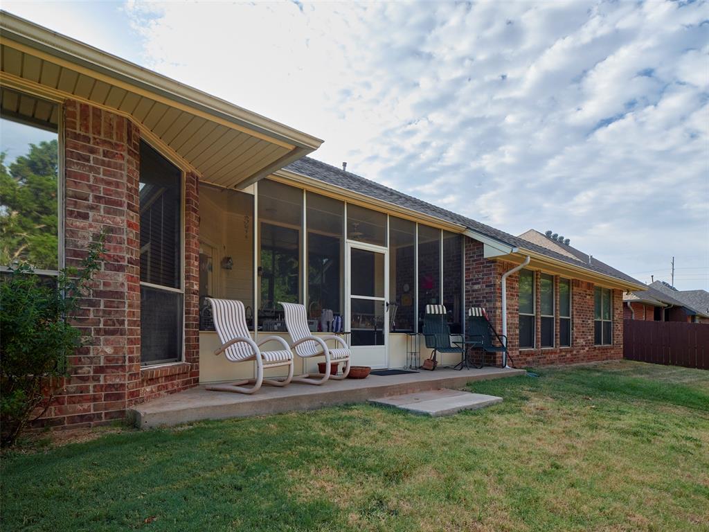 19417 Yearling Way Property Photo 3
