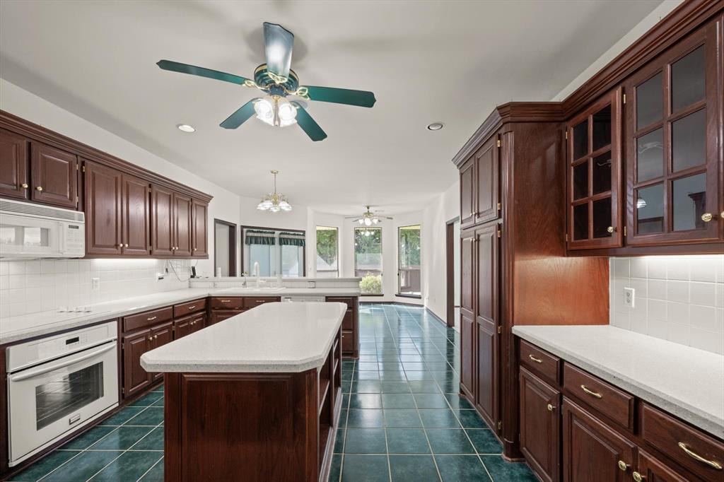 19417 Yearling Way Property Photo 8