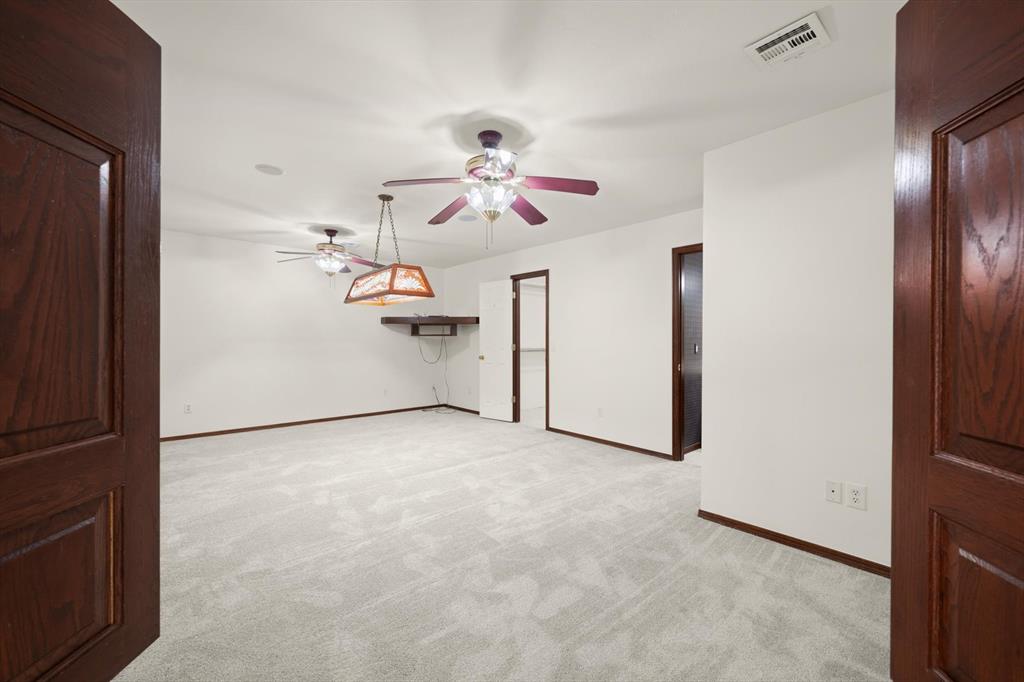 19417 Yearling Way Property Photo 12