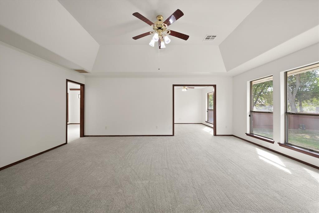 19417 Yearling Way Property Photo 16