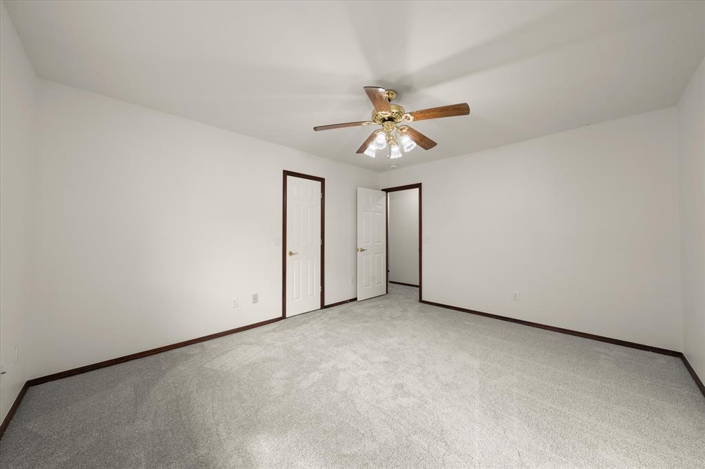 19417 Yearling Way Property Photo 28