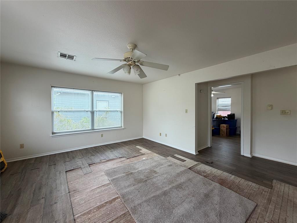 1327 Eureka Street Property Photo 2