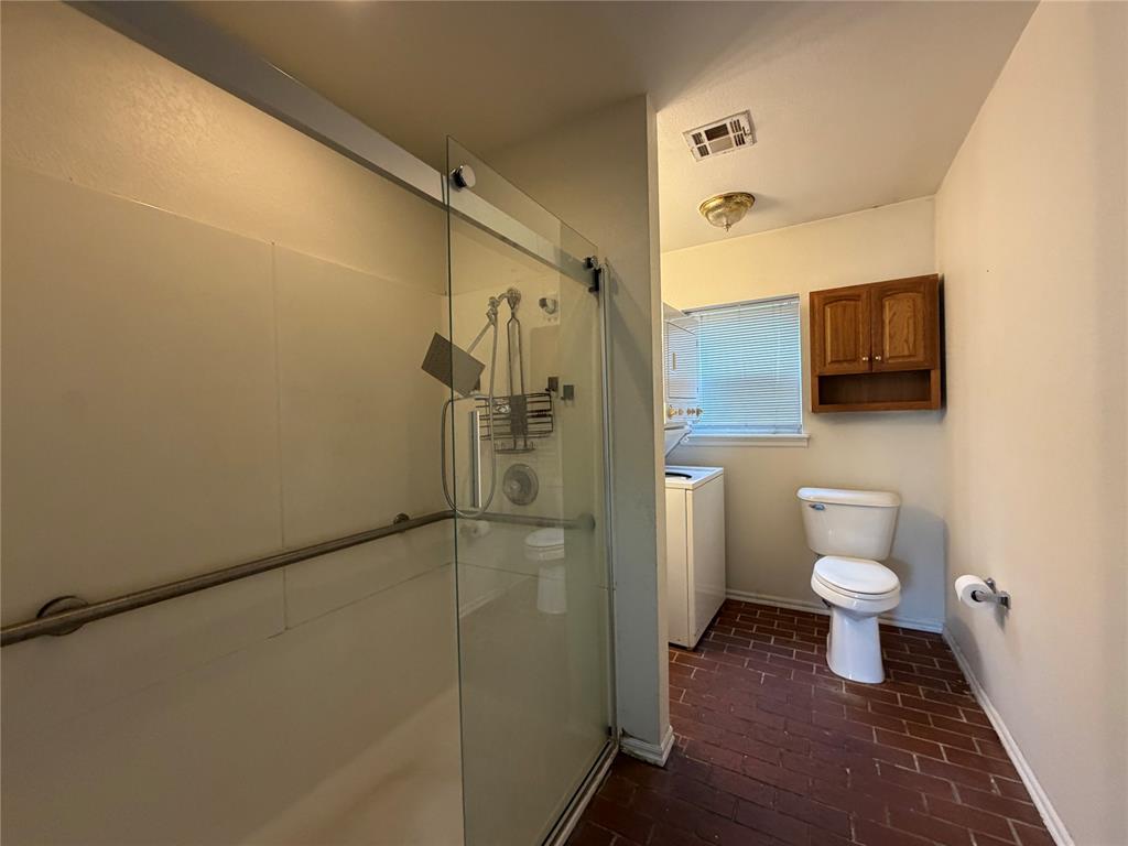 1327 Eureka Street Property Photo 10