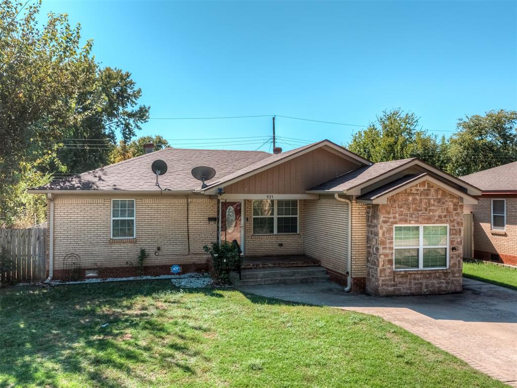 921 Cherokee Place Property Photo 1