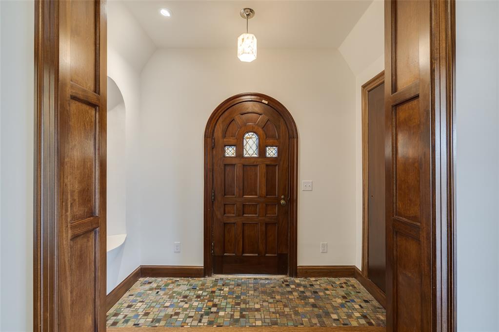 644 Ne 14th Street Property Photo 6