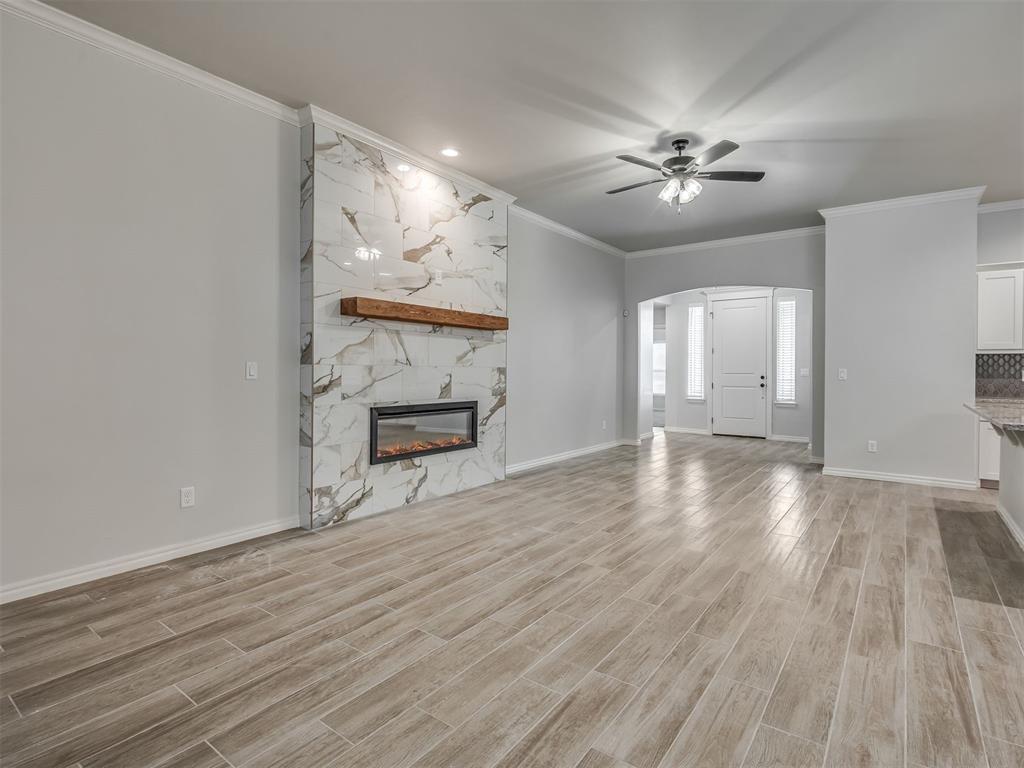 9070 Oak Tree Circle Property Photo 7