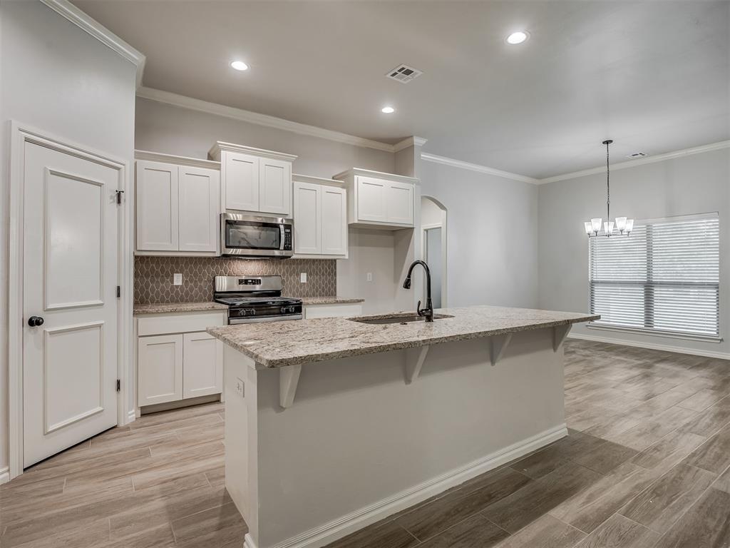 9070 Oak Tree Circle Property Photo 9