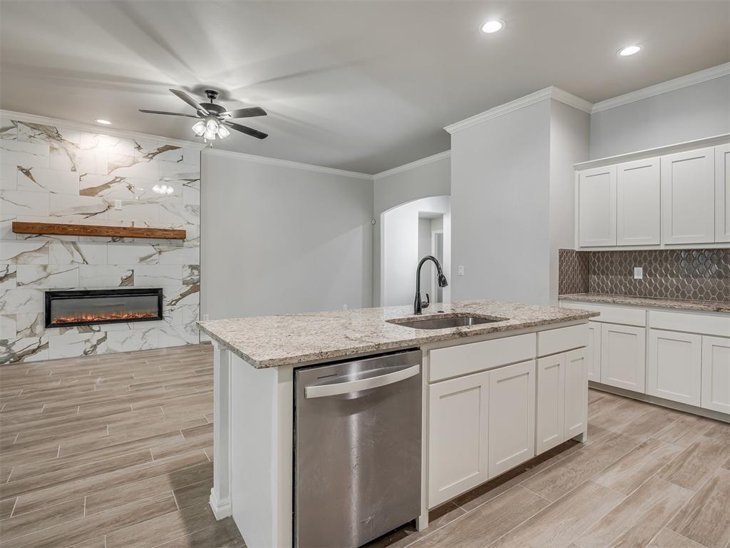 9070 Oak Tree Circle Property Photo 13