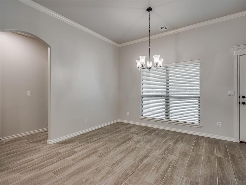 9070 Oak Tree Circle Property Photo 17
