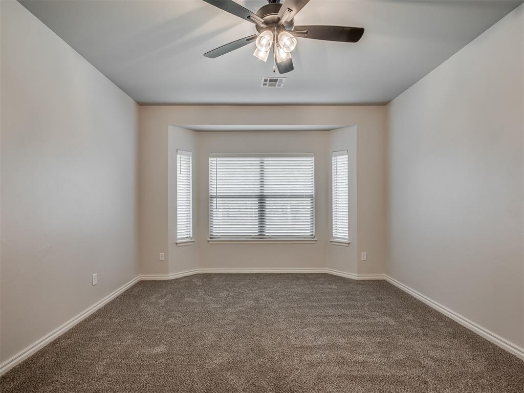 9070 Oak Tree Circle Property Photo 21
