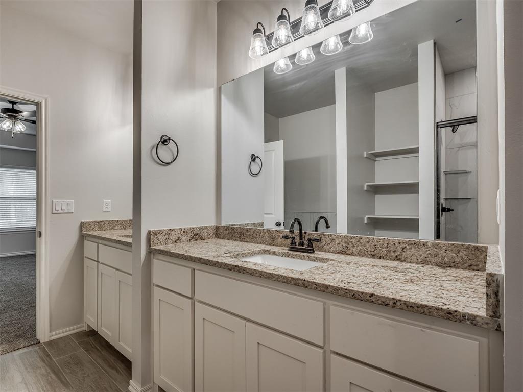 9070 Oak Tree Circle Property Photo 23