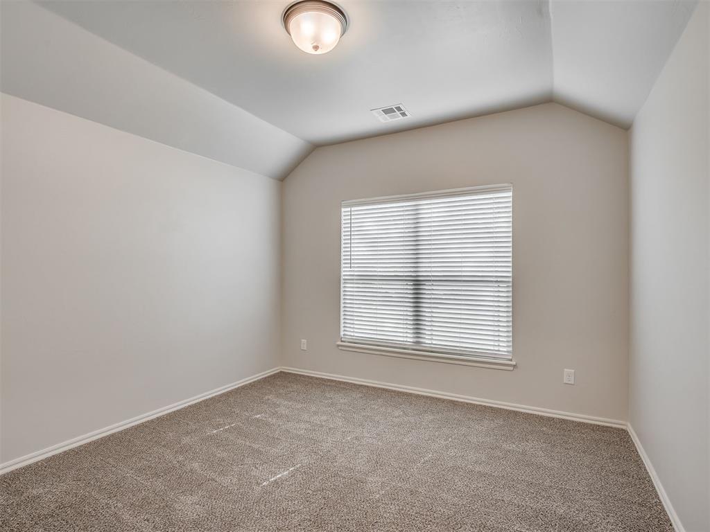 9070 Oak Tree Circle Property Photo 32