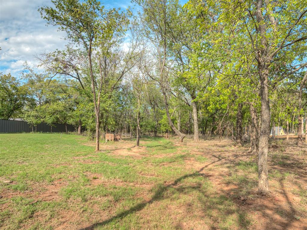 9070 Oak Tree Circle Property Photo 40
