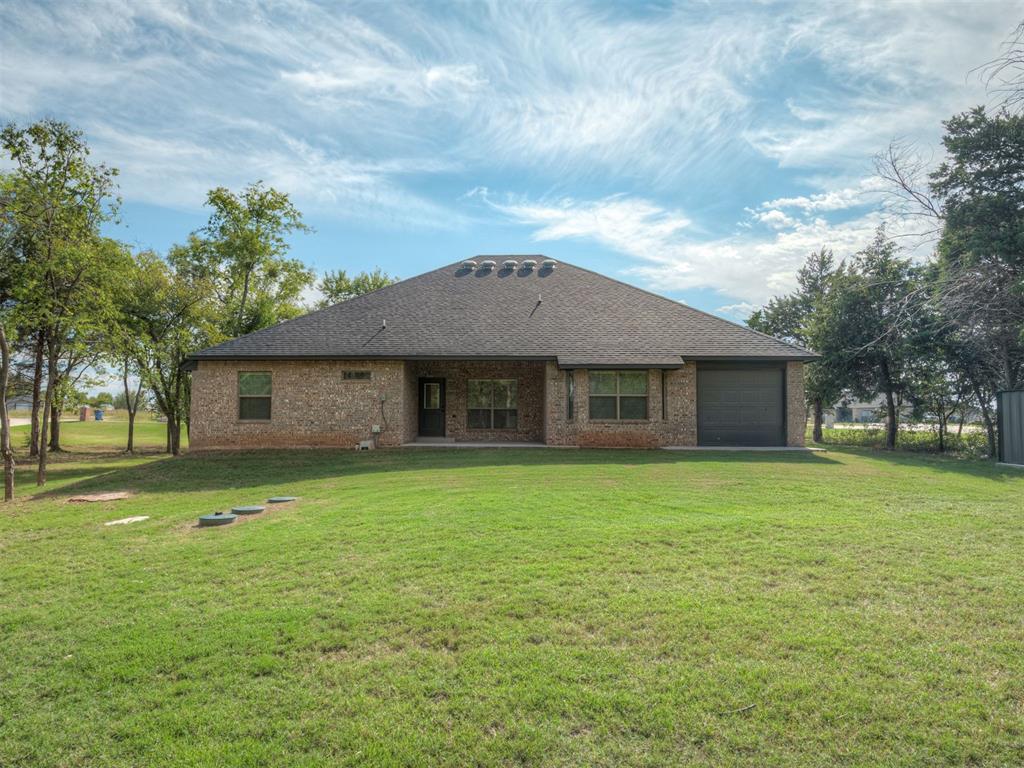 9070 Oak Tree Circle Property Photo 42