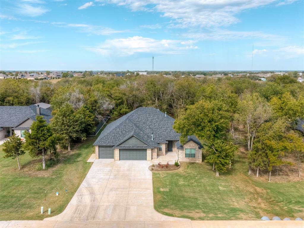 9070 Oak Tree Circle Property Photo 47