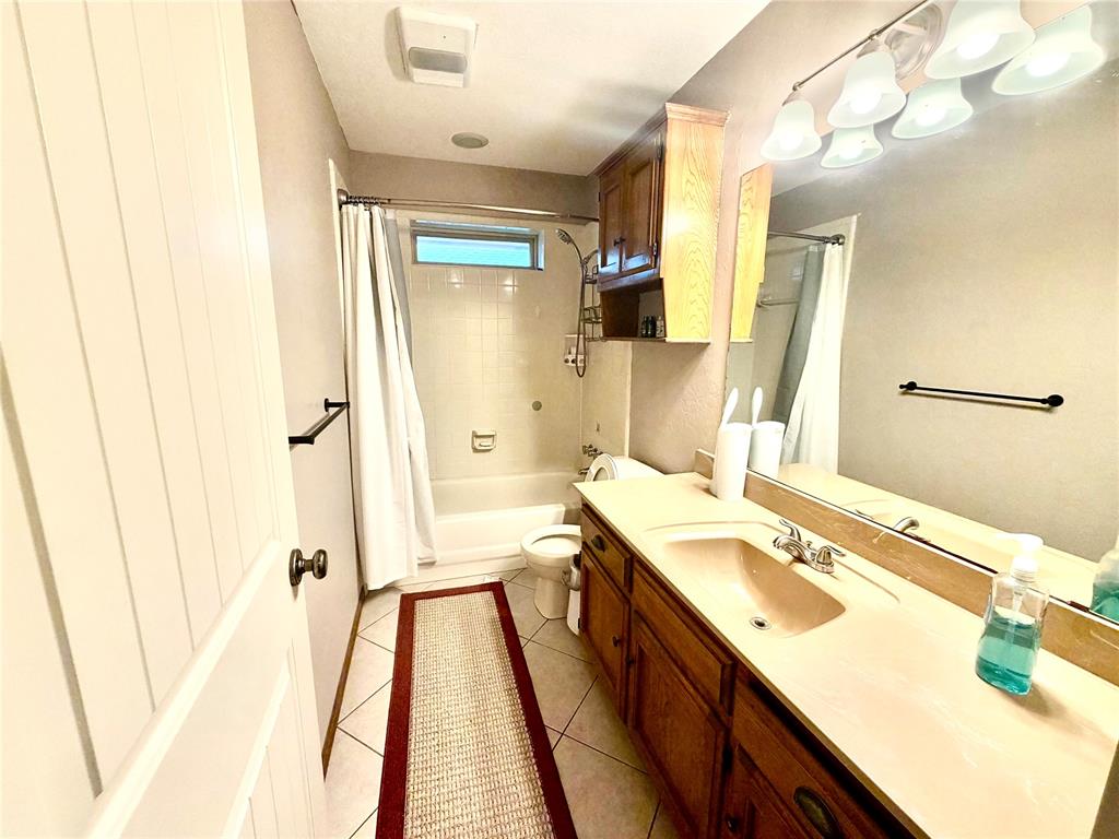 3513 Clarke Street Property Photo 8
