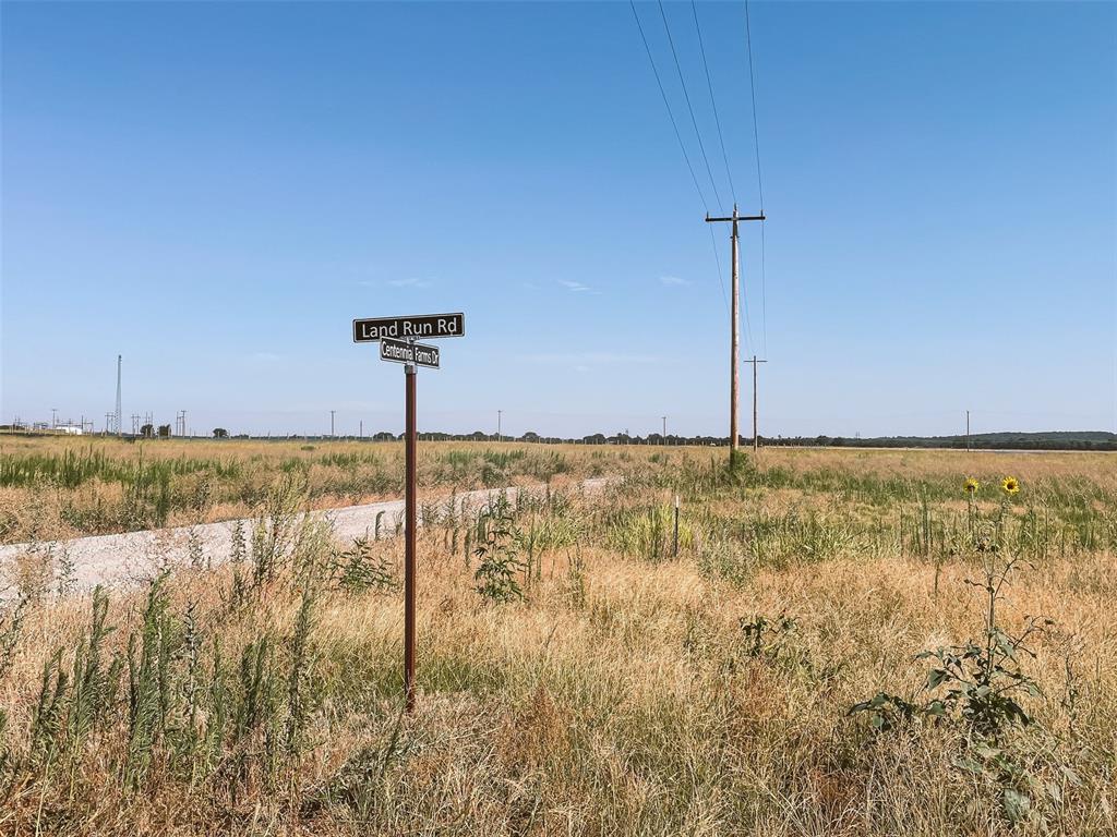 8500 Centennial Farms Drive Property Photo 3